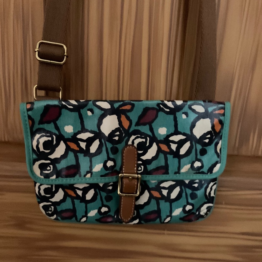 NWT Fossil Crossbody Purse